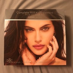 Complete Nail Kit Treatment